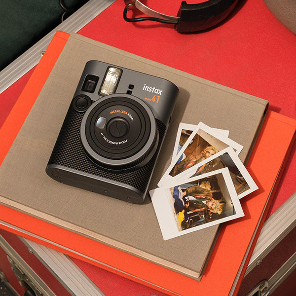 Câmera Instantânea Fujifilm instax mini 41™ Preta