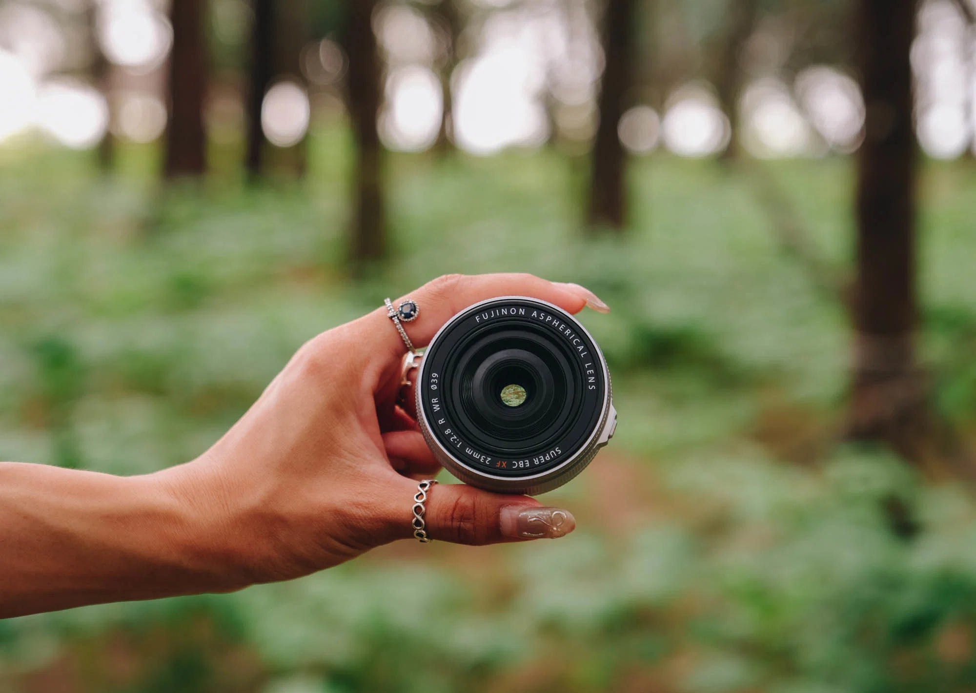Lente Fujinon Fujifilm XF 23mm F2.8 R WR Prata